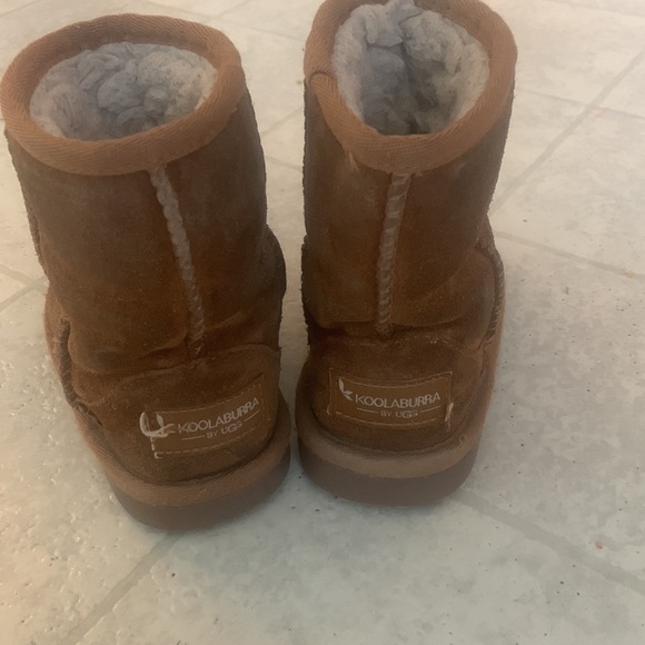 Toddler Uggs by koolaburra - Picture 2 of 4